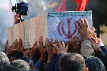 یلدای کرمانی ها معطر به رایحه شهید گمنام شد