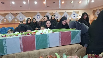 یلدای کرمانی ها معطر به رایحه شهید گمنام شد