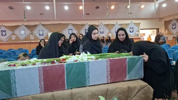 یلدای کرمانی ها معطر به رایحه شهید گمنام شد