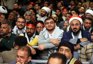 دیدار هزاران نفر از مردم خوزستان و کرمان با رهبرانقلاب