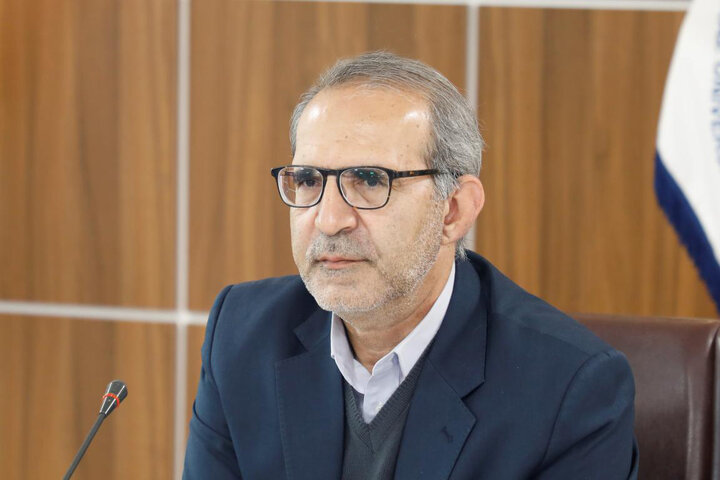 دلجویی رئیس دانشگاه علوم پزشکی شیراز از پرستار بیمارستان صدیقی گله دار