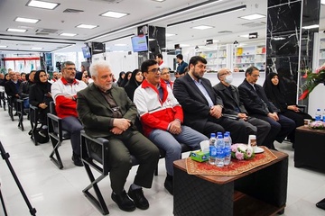 آیین افتتاح پروژه نوسازی و بهسازی داروخانه مرکزی هلال‌احمر در تهران