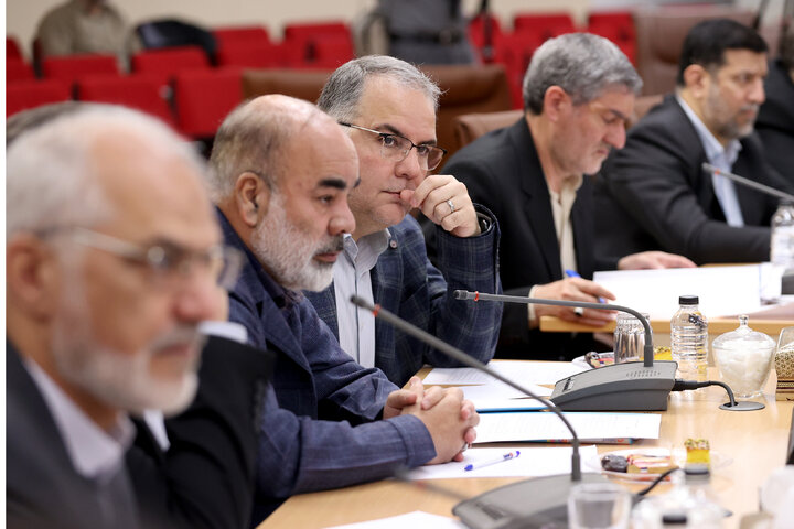 شش پیشنهاد استاندار فارس در جلسه مشترک با هیات دولت