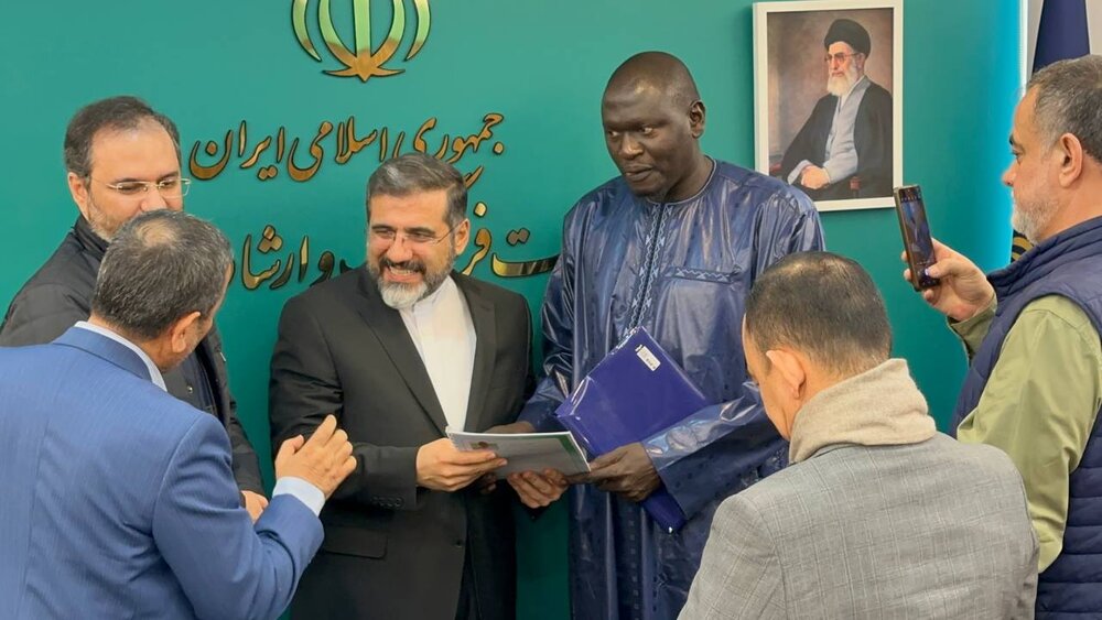قرآن کریم مایه انسجام و وحدت مسلمین است