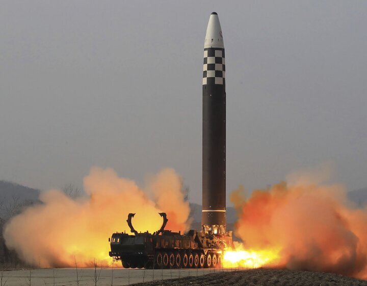 شلیک آزمایشی نخستین موشک بالستیک کره شمالی در سال نو میلادی
