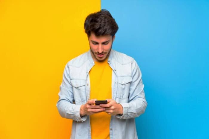 هر دقیقه ۲۰ پلک بزنید