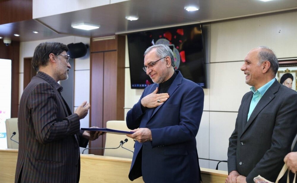 قدردانی وزیر بهداشت از کادر سلامت کرمان