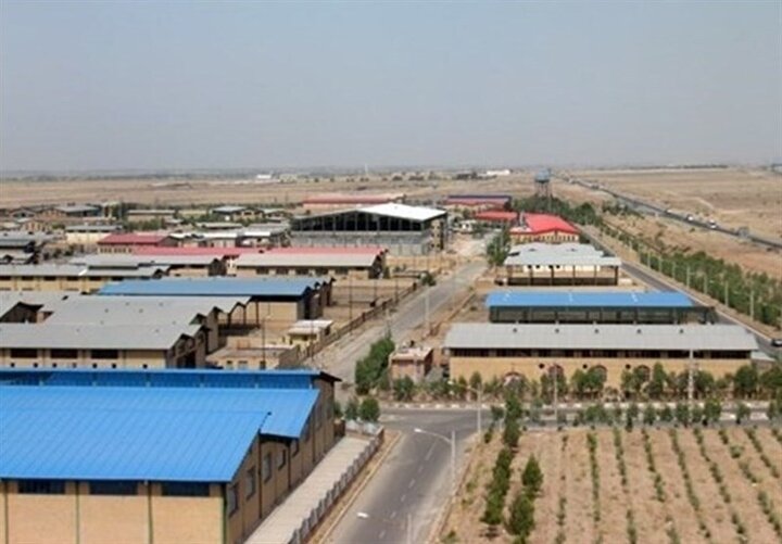 راه اندازی کلینیک سیار صنعت در شهرک‌های صنعتی میمند و فیروزآباد