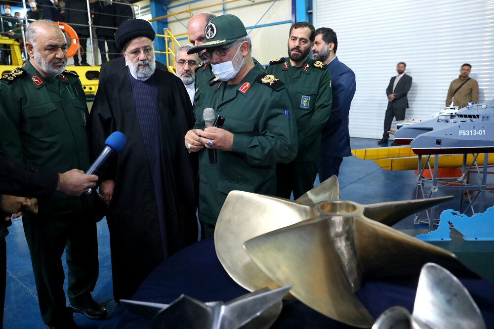 رئیسی از بخش‌های مختلف دانشگاه جامع امام حسین (ع) بازدید کرد