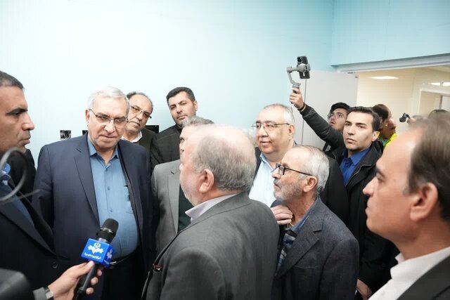 سفر یک روزه وزیر بهداشت به اصفهان