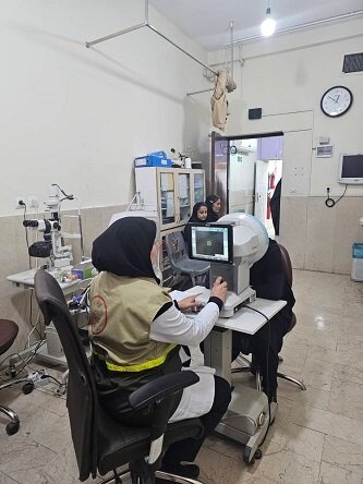 برپایی اردوی جهادی در مرکز آموزشی درمانی چشم پزشکی پوستچی