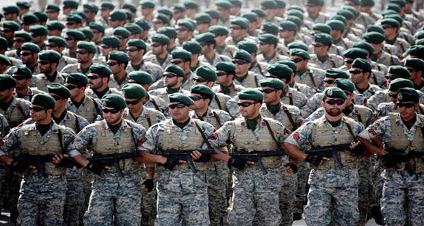 ارتش سپر دفاعی محکمی برای انقلاب اسلامی است
