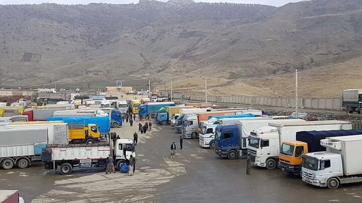 عبور میزان مبادلات تجاری از گمرکات کردستان از ۳۵۰۰ تن