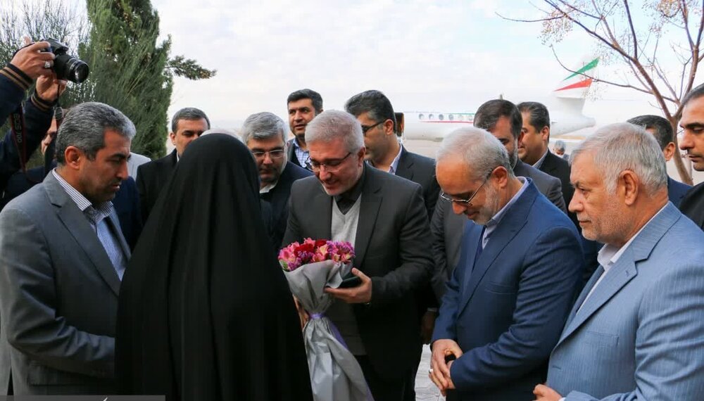 کرمان در اقتصاد بدون نفت برای کشور الگو می باشد