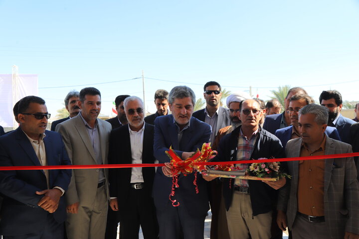 پروژه‌های درمانی و خدماتی شهر افزر افتتاح شد