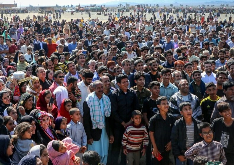 اولین جشنواره ملی شتر در قلعه گنج برگزار شد