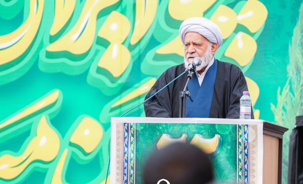 رمز بقای جمهوری اسلامی چیزی جز حضور مردم نیست