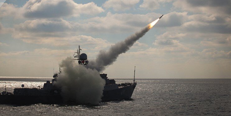 شلیک موشک با برد ۳۰ کیلومتر از شناورهای ۶ متری