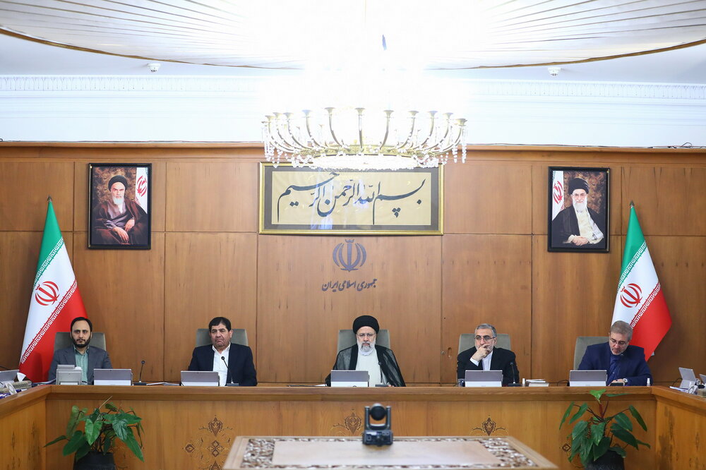«مدیران بومی» جایگزین «مدیران پروازی» شوند