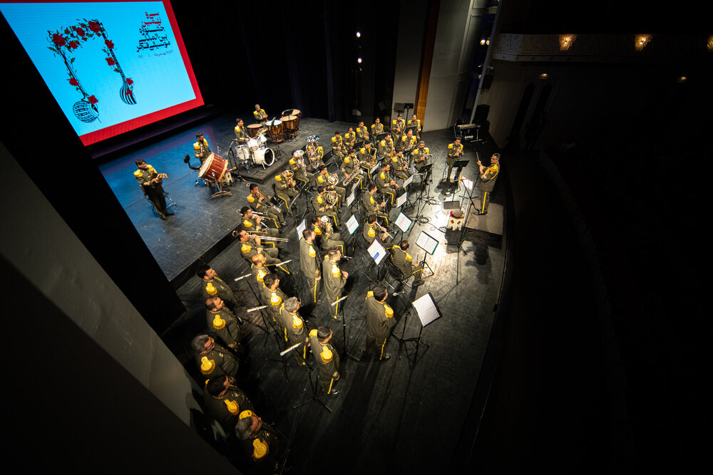 اجرای قطعات نوستالژیک با نت‌های نظامی در جشنواره  موسیقی فجر