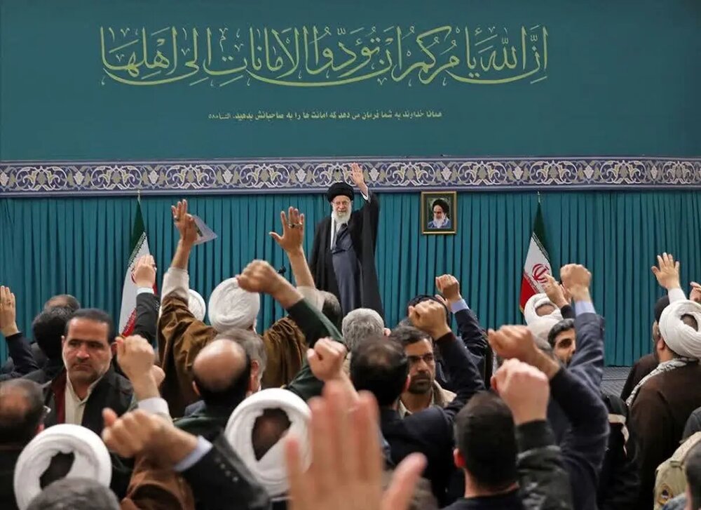 اختلافات سیاسی نباید در وحدت ملی ملت ایران تاثیری بگذارد