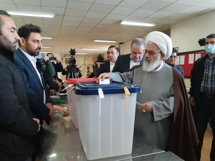 مشارکت در انتخابات نشانه اقتدار نظام جمهوری اسلامی ایران است