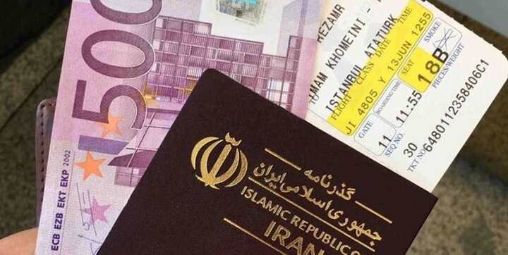 زائران کرمانی؛ ارز خود را از فرودگاه کرمان تهیه کنند