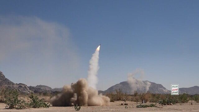 انصارالله یمن موشک مافوق صوت آزمایش کرده است