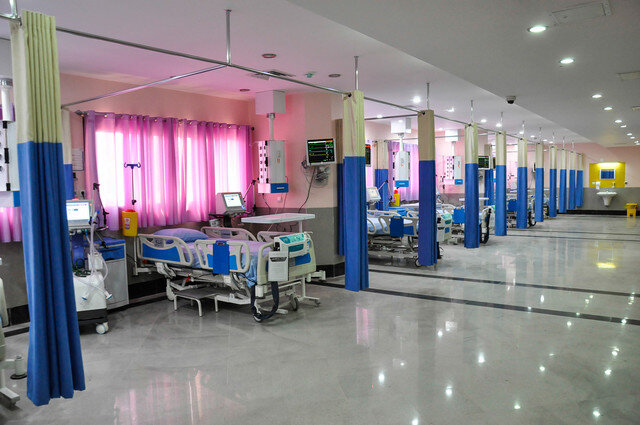 تلاش وزارت بهداشت برای افتتاح ۱۰۰۰۰ تخت بیمارستانی جدید در سال جاری