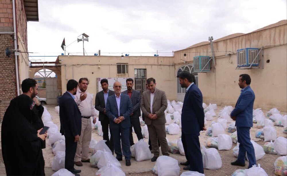 یک هزار و ۵۰۰ بسته کمک های مومنانه در کرمان توزیع شد