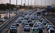 ترافیک سنگین در چند محور پرتردد کشور؛ بارش باران در جاده‌های گیلان