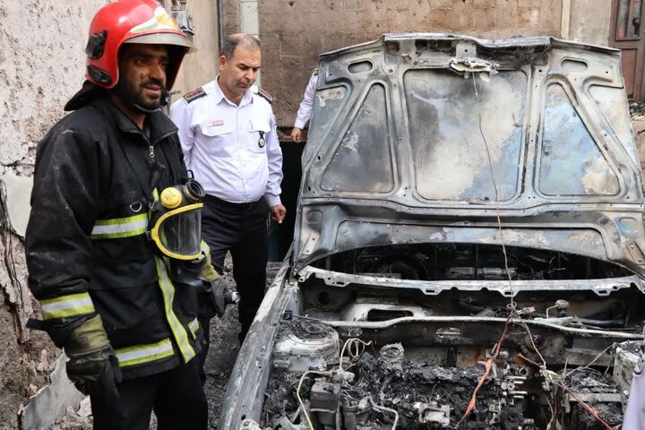 شعله های قاچاق سوخت بر پیکره منزل مسکونی و خودرو در کرمان