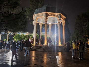 شب بارانی حافظیه شیراز