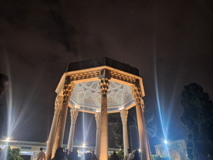 شب بارانی حافظیه شیراز