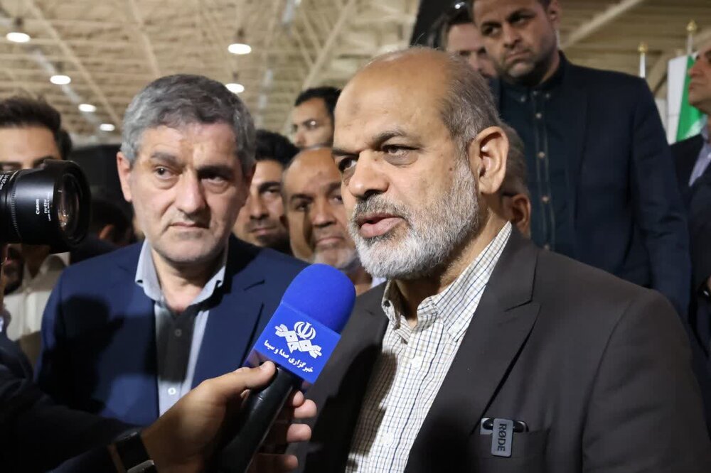 وزیر کشور: نزدیک به ۷۰۰ همت برنامه سرمایه گذاری در استان فارس تعریف شده است