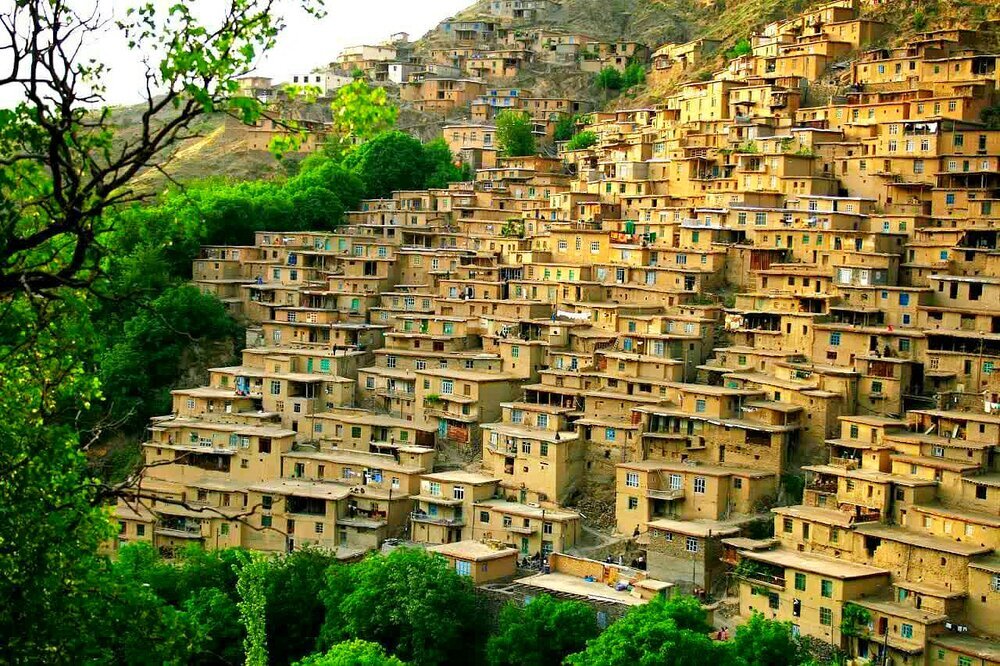 ضرورت توقف ساخت‌وسازهای خارج از ضوابط در منظر فرهنگی هورامان