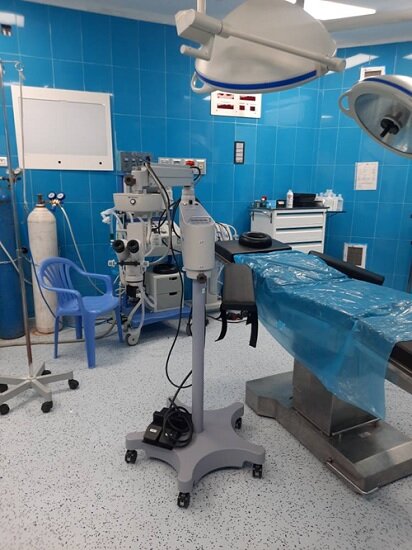 تجهیز بیمارستان فاطمه الزهرا(س) مهر به میکروسکوپ چشم پزشکی و دستگاه فیکو