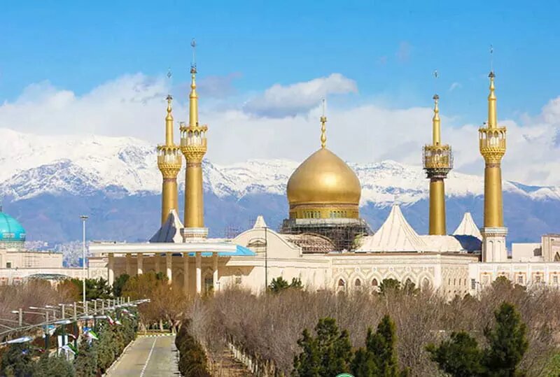 "نوبت اولی‌ ها" و "جوانان در اولویت اعزام به مرقد امام‌ خمینی(ره)