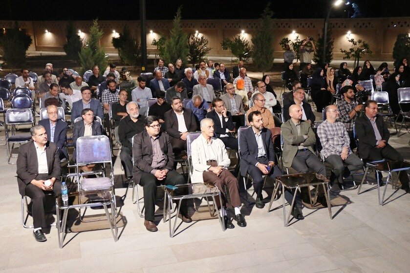 بزرگداشت شهید جمهور در تالار فرهنگ کرمان