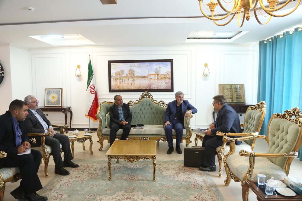 استفاده از منابع تجدید پذیر برای تامین برق توسط تولید کنندگان صنایع بزرگ استان یک امر ضروری است