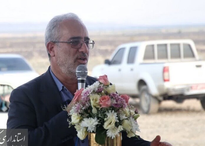 کلنگ کارخانه کنستانتره سنگ آهن جیرفت به زمین خورد
