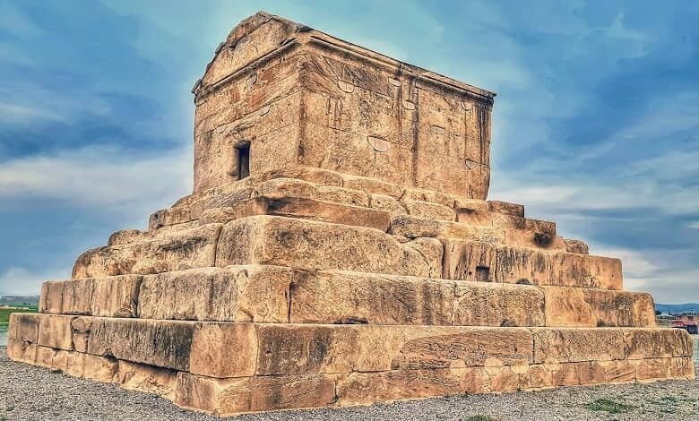 مرمت و ساماندهی میراث جهانی پاسارگاد