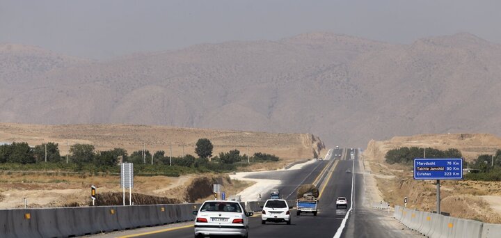 تکمیل آزادراه شیراز - اصفهان نیازمند دریافت عوارض از خودروها