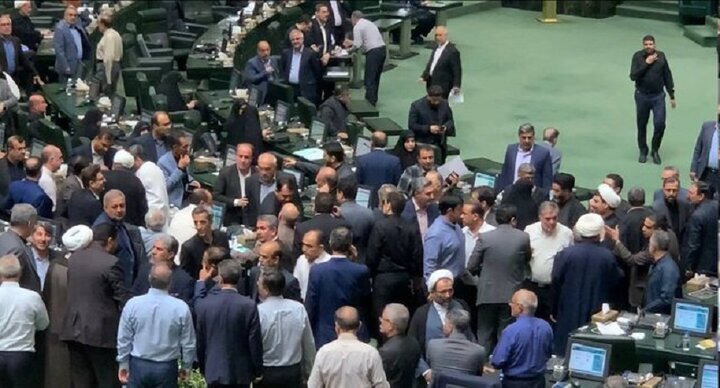 تنش در مجلس بر سر طرح دوفوریتی پیرامون رفع فلیترینگ