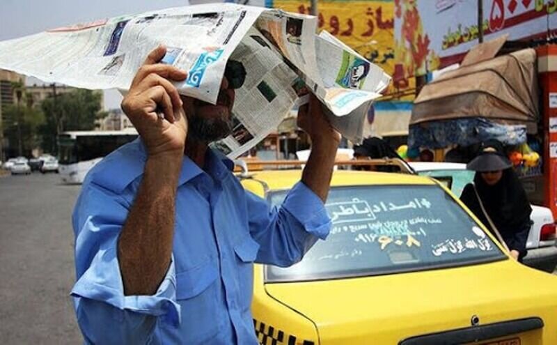 اشعه ماورای بنفش چه آسیب هایی به بدن می زند؟ اشعه ماورای بنفش چه آسیب هایی به بدن می زند؟