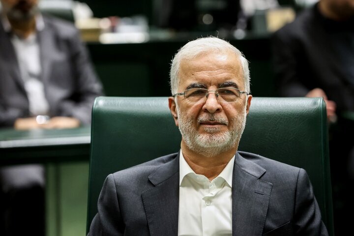 برای سربلندی ایران عزیز تلاش میکنیم برای سربلندی ایران عزیز تلاش میکنیم