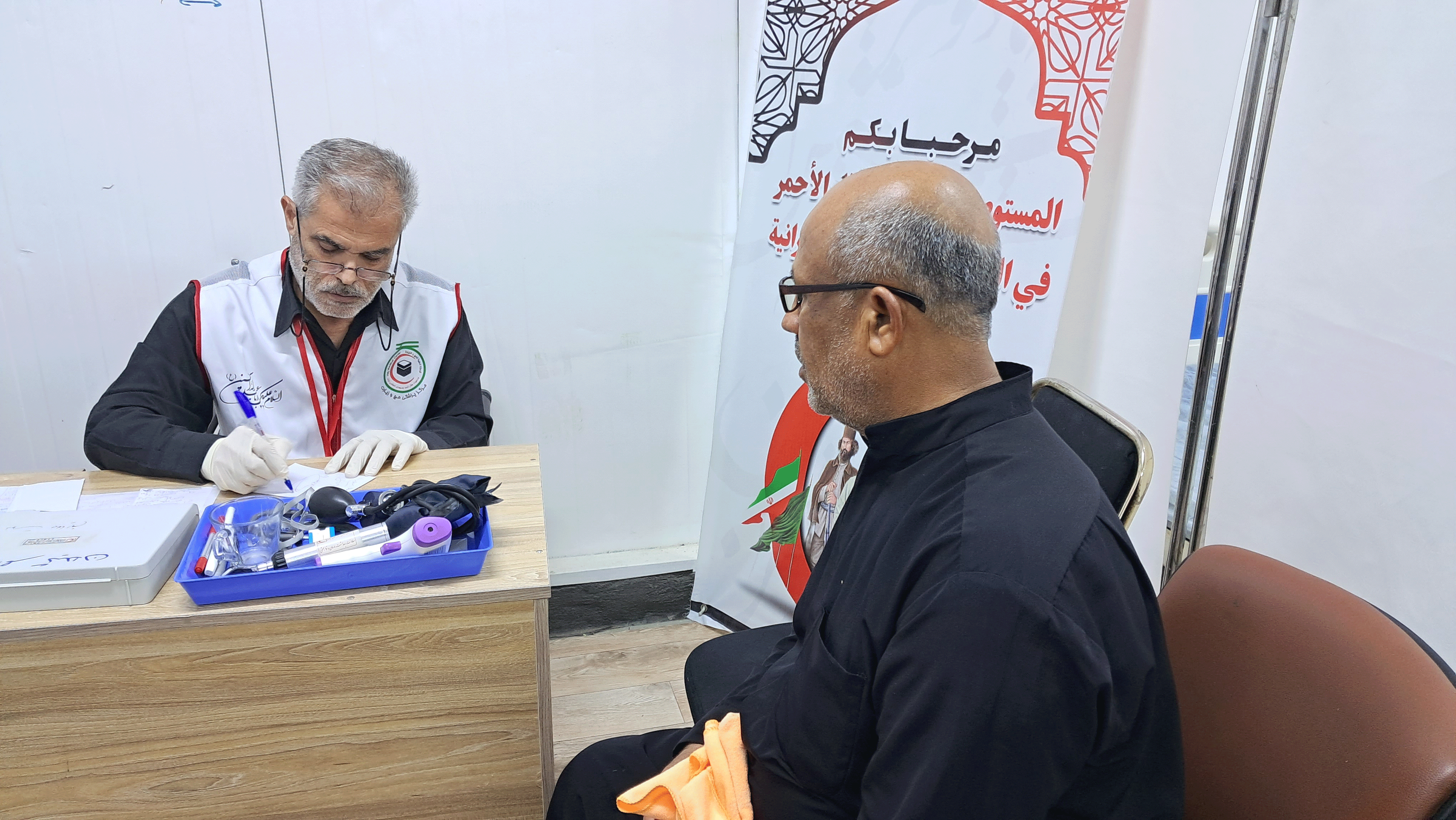 پزشکان داوطلب هلالاحمر عازم عتباتعالیات شدند