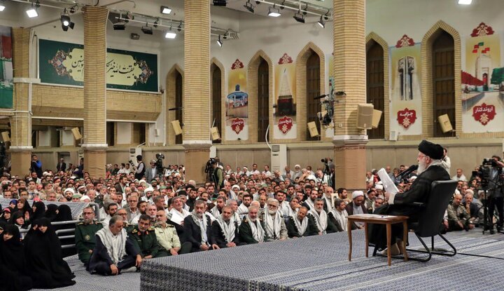 رهبر انقلاب: چرایی جنگ هشت ساله را نسل جوان ما بدانند رهبر انقلاب: چرایی جنگ هشت ساله را نسل جوان ما بدانند