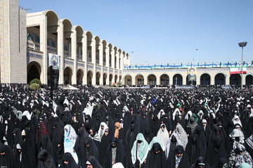 اقامه نماز جمعه به امامت رهبر معظم انقلاب اسلامی