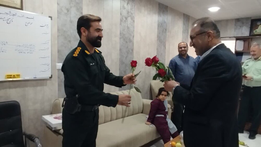 نیروی انتظامی نماد اقتدار و امنیت است